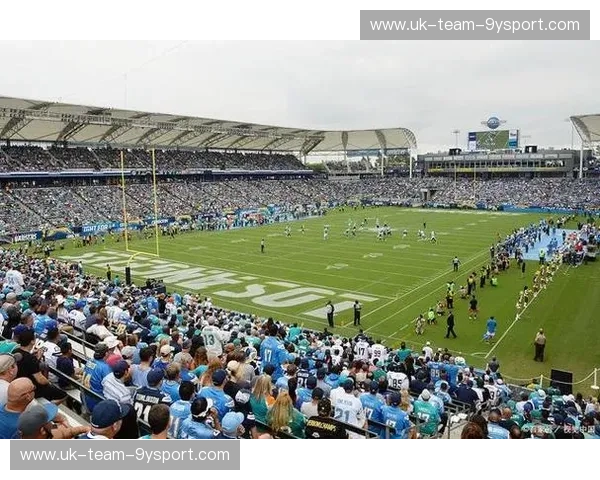 跨越经纬的绿茵史诗:阿德莱德与大阪,那场永不落幕的红蓝博弈 跨越经纬的绿茵史诗:阿德莱德与大阪,那场永不落幕的红蓝博弈