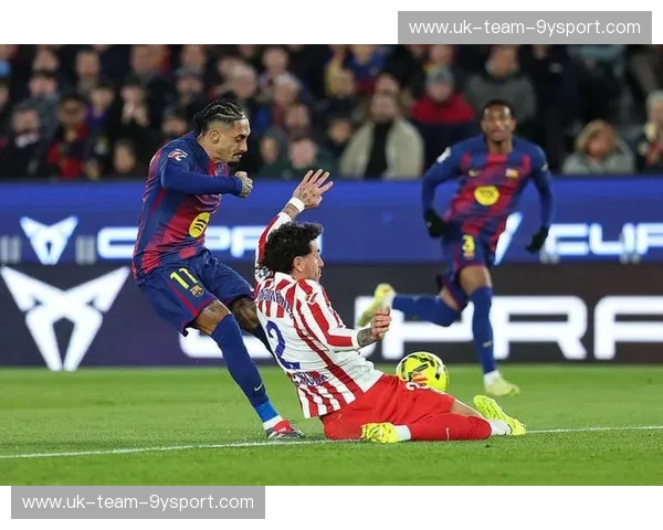 诺坎普的史诗回响:切尔西与巴萨2-2,一场超越胜负的经典对决 诺坎普的史诗回响:切尔西与巴萨2-2,一场超越胜负的经典对决